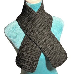 Black unisex handmade knit neck scarf